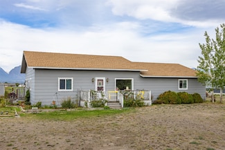 877 Oil Well Rd, Corvallis, MT 59828