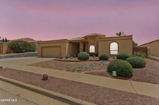 7008 Desert Canyon Dr, El Paso, TX 79912
