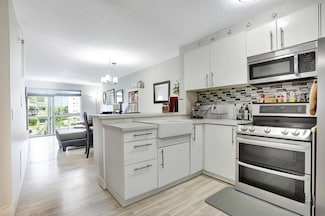 2216 N Cypress Bend Dr Unit 501, Pompano Beach, FL 33069