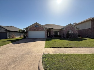 6717 Smallwood Dr, Arlington, TX 76001