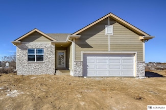 11118 Portage Dr, Papillion, NE 68046