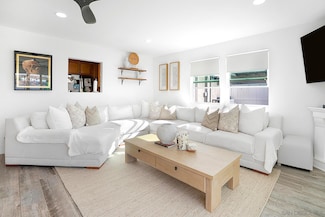 8882 Jaylee Ave, Spring Valley, CA 91977