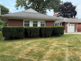 2654 Eastvale Ave, Oregon, OH 43616