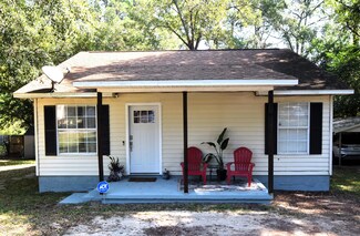 406 Cooper St, Crestview, FL 32539