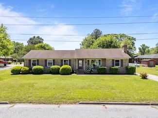 1201 Mitchell Dr, Elizabeth City, NC 27909