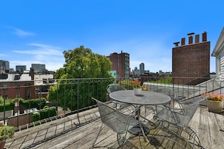 18 Chestnut St Unit PH, Boston, MA 02108