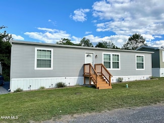 258 Poplar Ave, New Paris, PA 15554