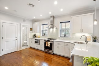 35 Rossmore Rd Unit 2, Jamaica Plain, MA 02130
