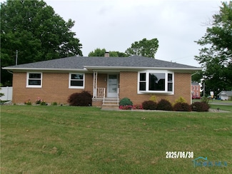 181 N Behlman Rd, Oak Harbor, OH 43449