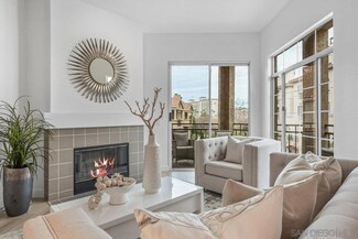 550 Camino de la Reina Unit 315, San Diego, CA 92108
