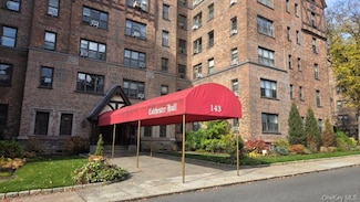 143 Garth Rd Unit 1-J, Scarsdale, NY 10583