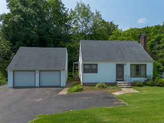 52 1/2 Parker Farms Rd, Wallingford, CT 06492