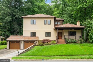 3306 Patrick Henry Dr, Falls Church, VA 22044