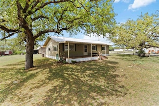 1515 Bee Ln, Tow, TX 78672