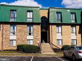 1028 Brinker Dr Unit 302, Hagerstown, MD 21740