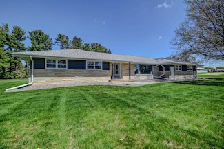 7628 W Mineral Point Rd, Verona, WI 53593