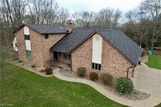 137 N Star St NW, Carrollton, OH 44615