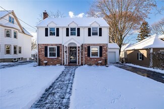 4 Miles Ave, Fairport, NY 14450