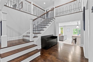 4512 W 69th Terrace, Prairie Village, KS 66208