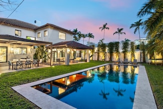 266 W 35th St, Miami Beach, FL 33140