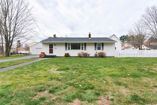 23 Pleasant St, Derry, NH 03038