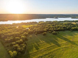 S 250 Rd, Henryetta, OK 74437