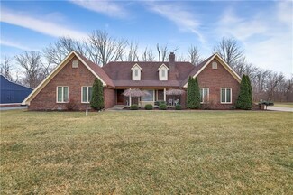 6895 W Forest Brook Dr, Fountaintown, IN 46130