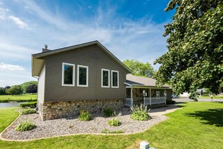 3129 Honey Creek Ct, Oshkosh, WI 54904