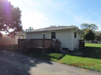 2038 Taylor St, Benton Harbor, MI 49022