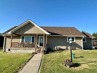 384 Upland Rd, Greenleaf, KS 66943
