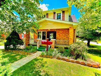 1427 W Jackson St, Covington, VA 24426