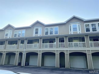 2710 McKnight Crossing Ct, Saint Louis, MO 63124