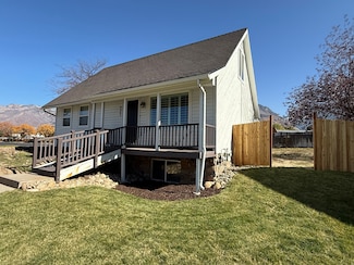 9061 S Newcastle Cir, Sandy, UT 84093