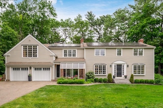 5 Whipple Rd, South Hamilton, MA 01982