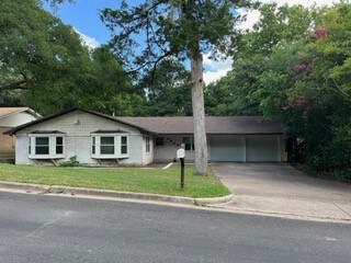 9609 Brookwood Cir, Woodway, TX 76712