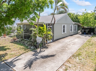 1509 N N St, Lake Worth, FL 33460