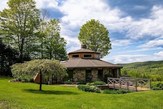 653 Maranville Rd, East Wallingford, VT 05742