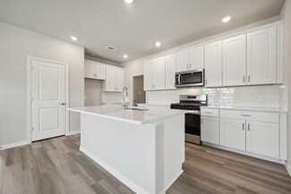 121 Greenbriar Dr, McKinney, TX 75071