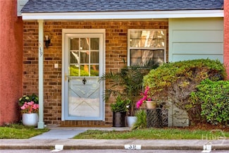 39 Helmsman Ct, Savannah, GA 31410