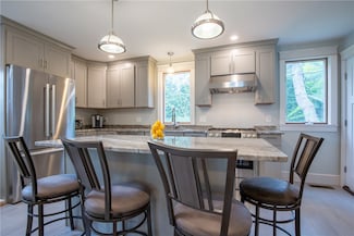 5 Gillies Ct, Newport, RI 02840