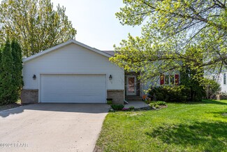772 Barley Ct, Grand Forks, ND 58201