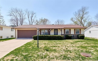 19 Blackwood Ln, Saint Peters, MO 63376