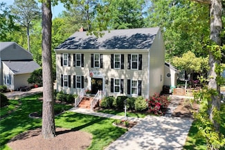1602 Wood Grove Cir, Henrico, VA 23238