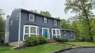 8 Rolling Way, New City, NY 10956