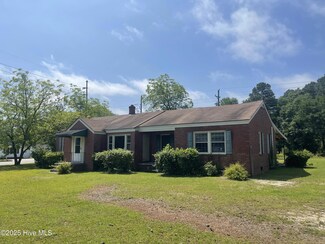 3301 Amherst Rd, Rocky Mount, NC 27804
