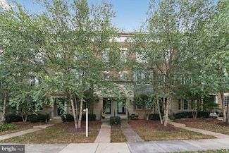 22796 Breezy Hollow Dr, Brambleton, VA 20148