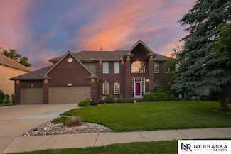 4984 S 175th St, Omaha, NE 68135