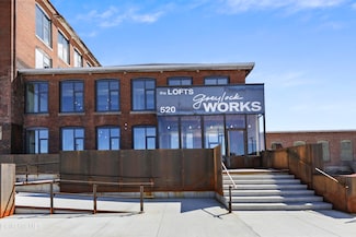 520 State Rd Unit 401, North Adams, MA 01247