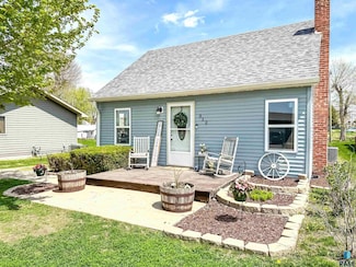 312 Granite Ave, Garretson, SD 57030