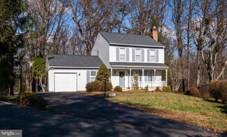 5302 Hampton Forest Way, Fairfax, VA 22030
